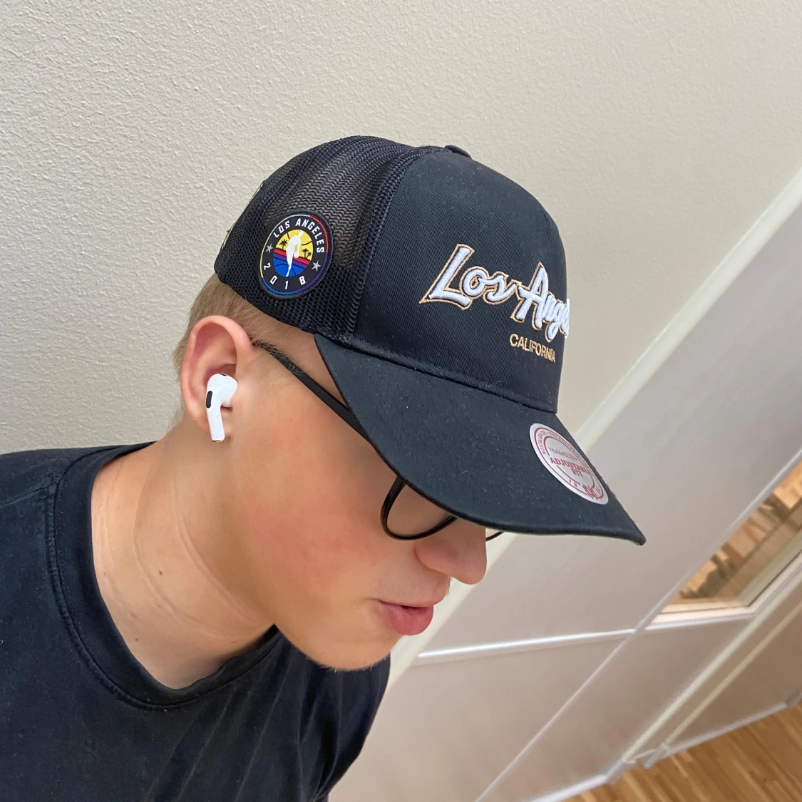 Svart Los Angeles keps Mitchell & Ness