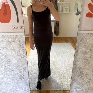 Soft touch klänning - Liknande den från Gina Tricot!