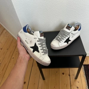 Golden Goose - Feta Golden Goose i unik design | skick 9,5/10 och inga defekter | inget og ingår vid köp | tveka inte att kontakta om minsta intresse 