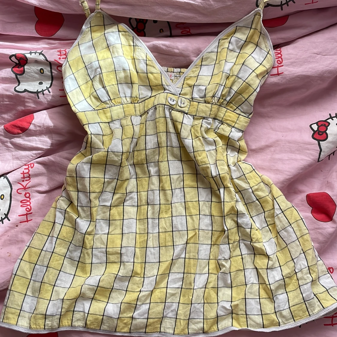 Gul och vit rutig linnetopp från Eve🪻