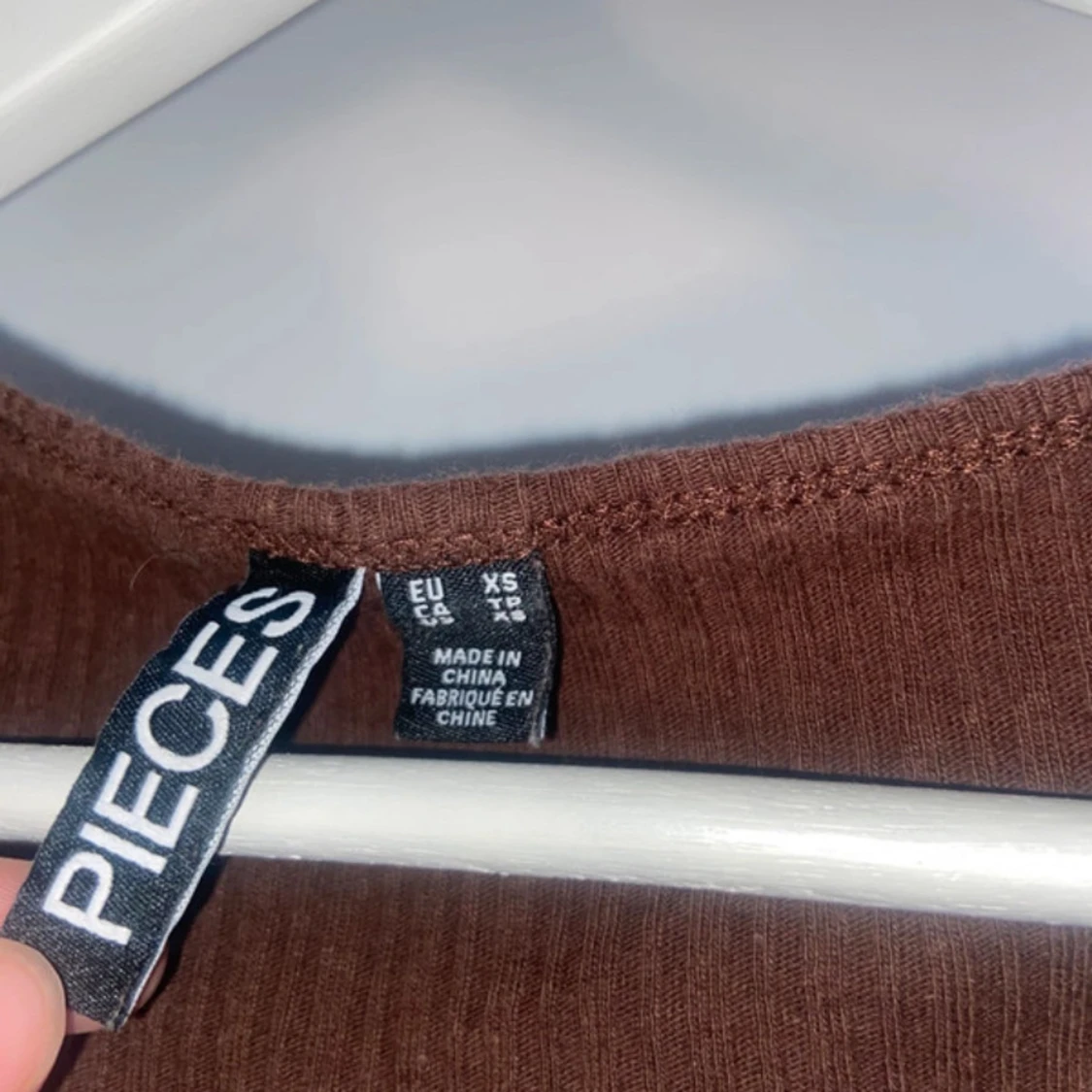 Brun ribbad långärmad topp Pieces - 2