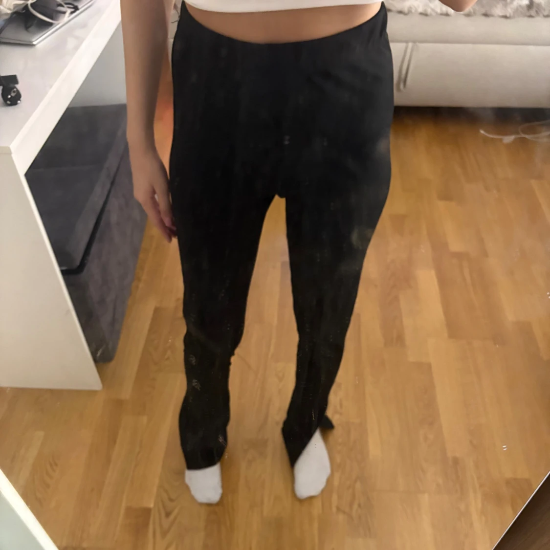 Svarta byxor med slits - 1