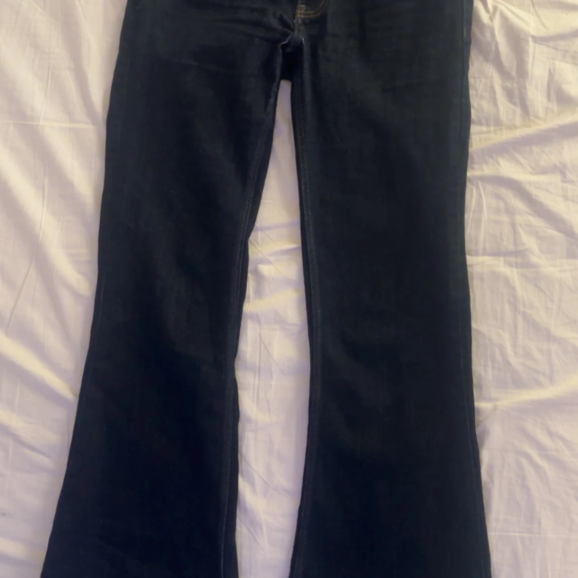 mörkblåa cheap monday jeans  - 1