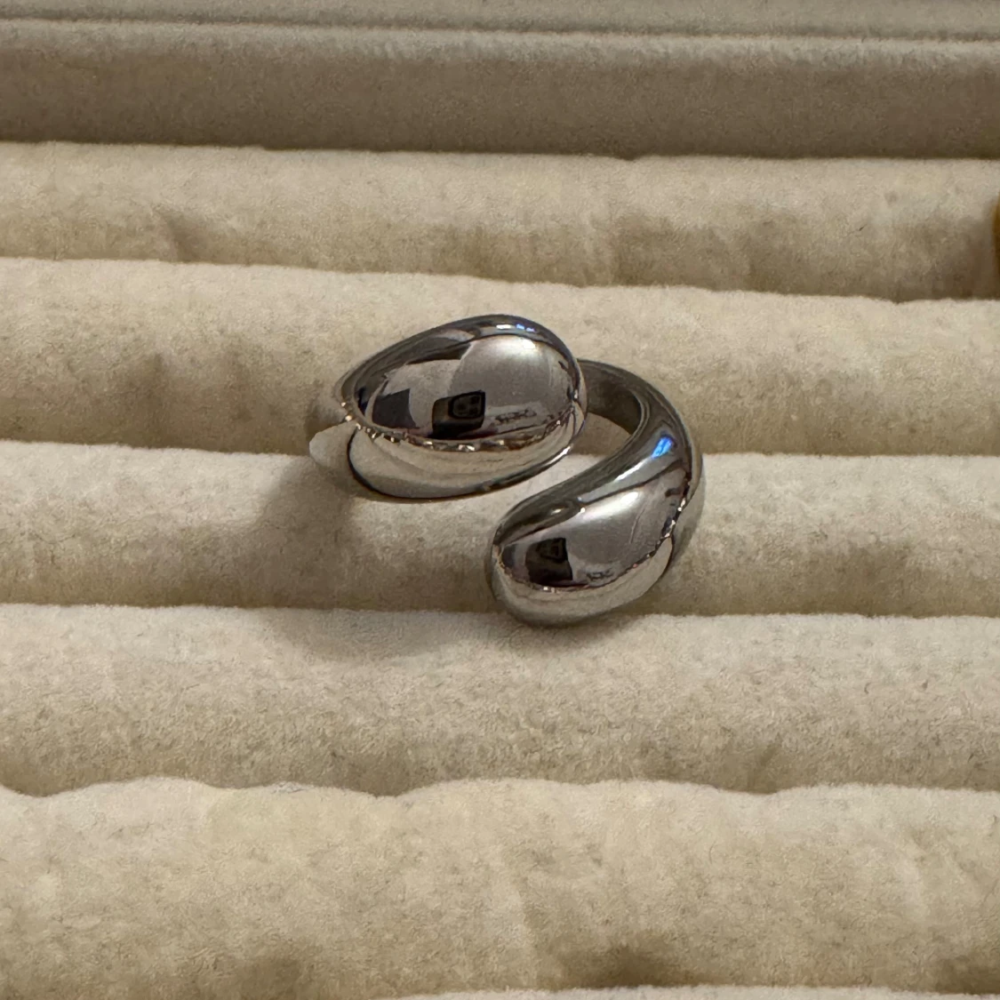 Chunky silverfärgad ring - 1