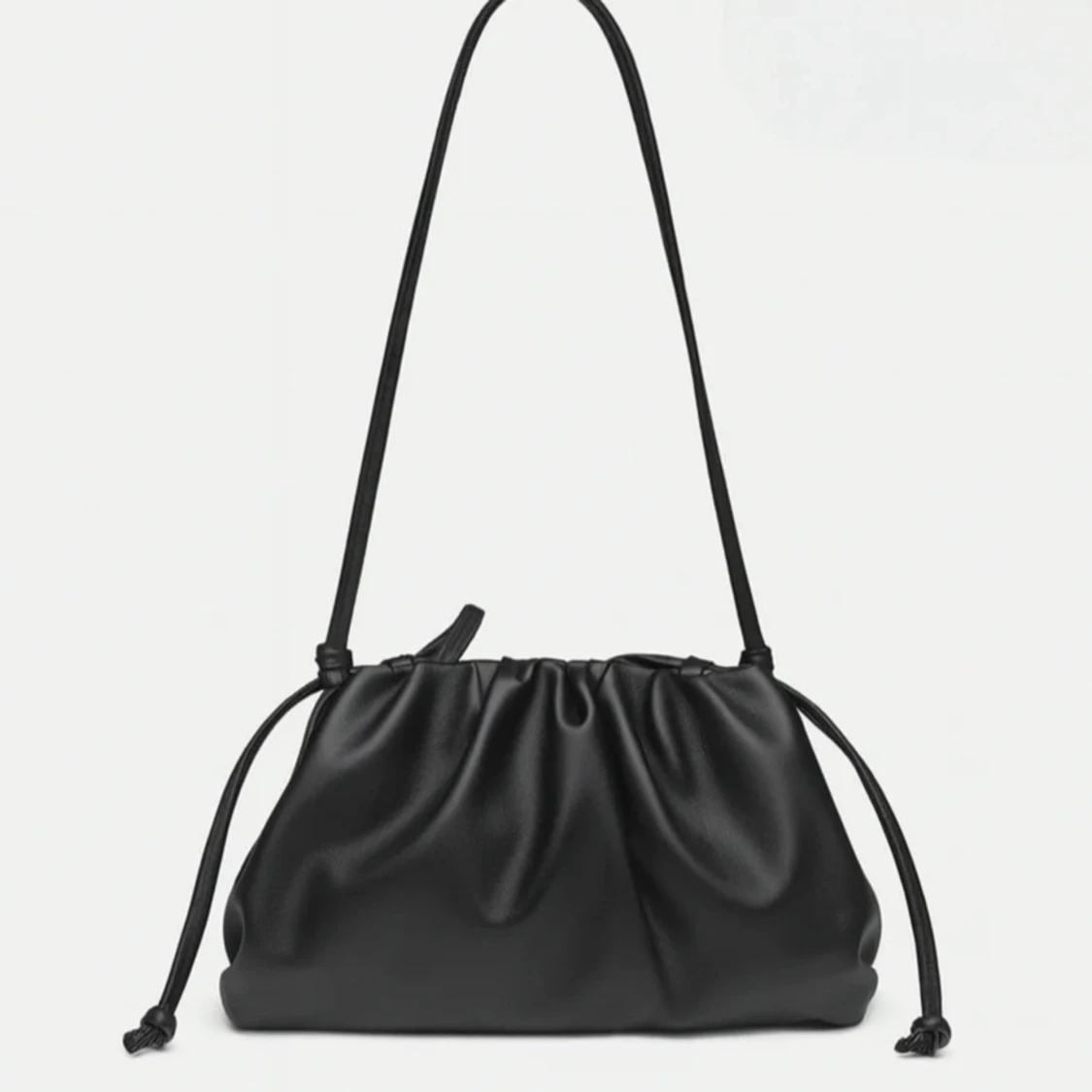 Svart clutch väska från Raffinato - 1