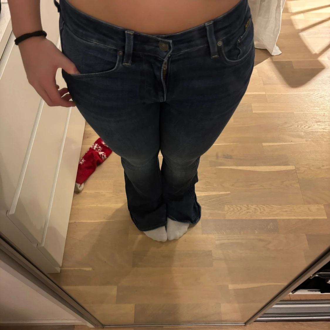 low waisted bootcut jeans - 1