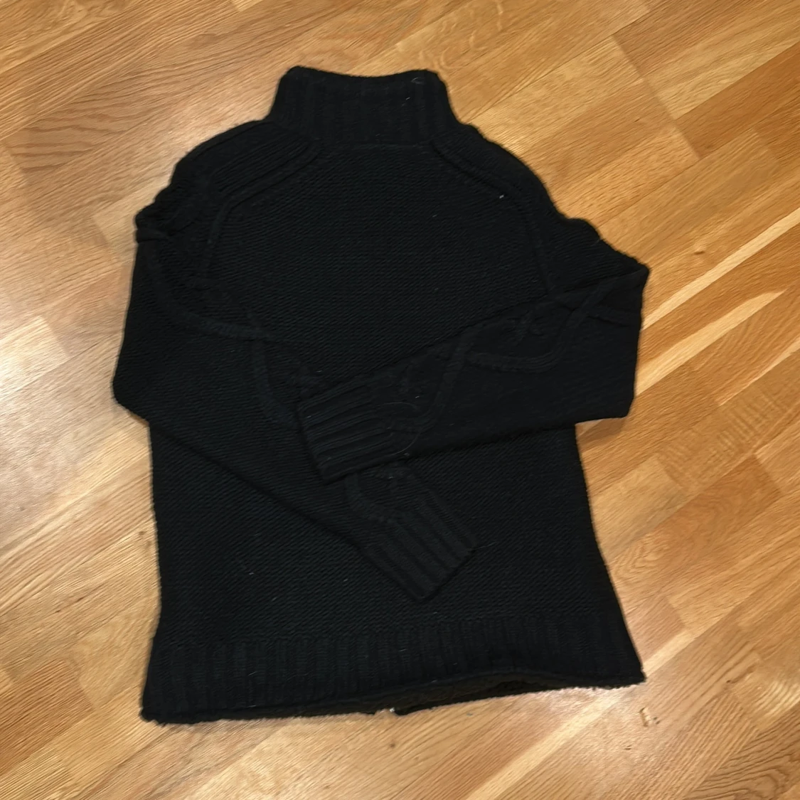 Svart stickad kofta från Replay - 2