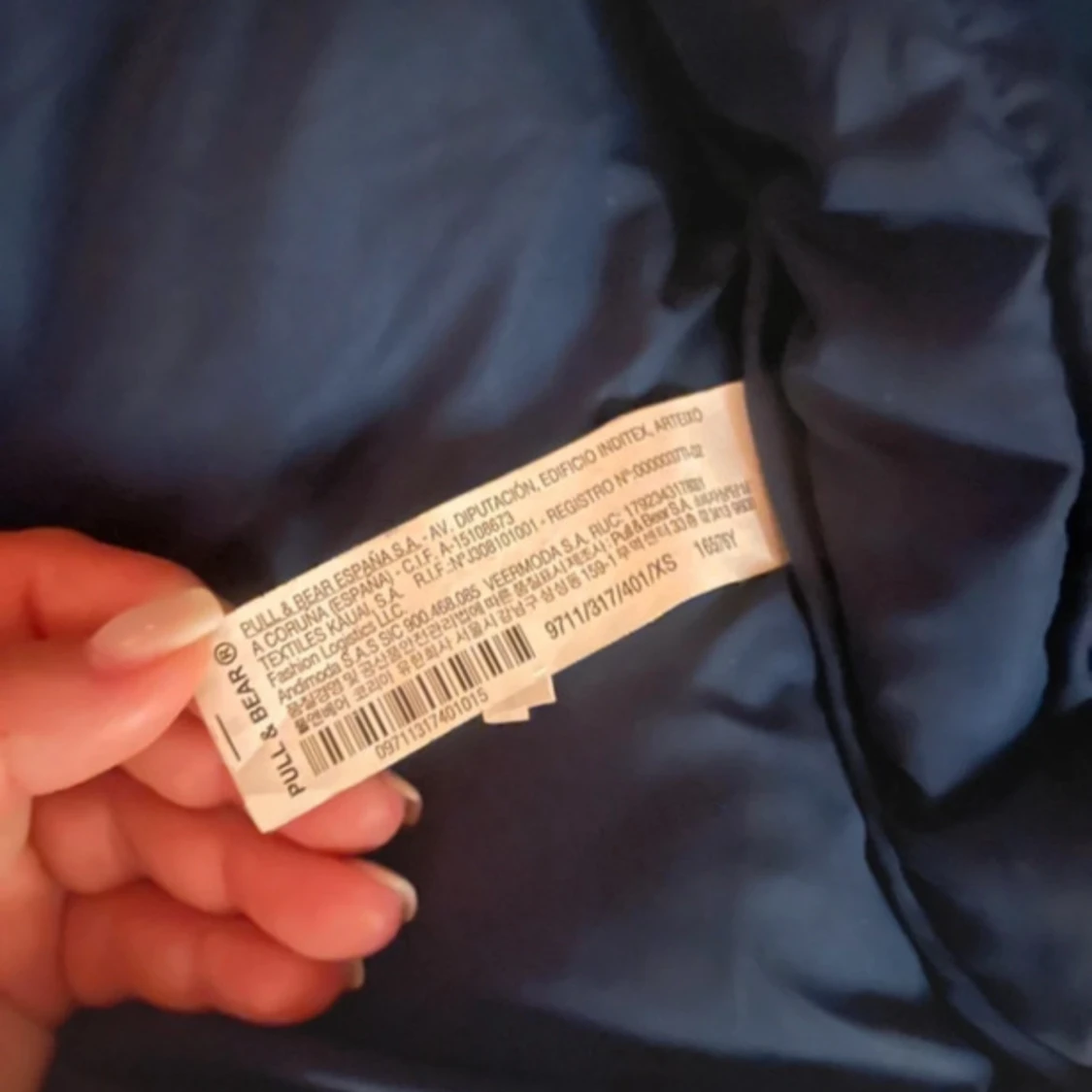 Blå pufferjacka från Pull&Bear - 3