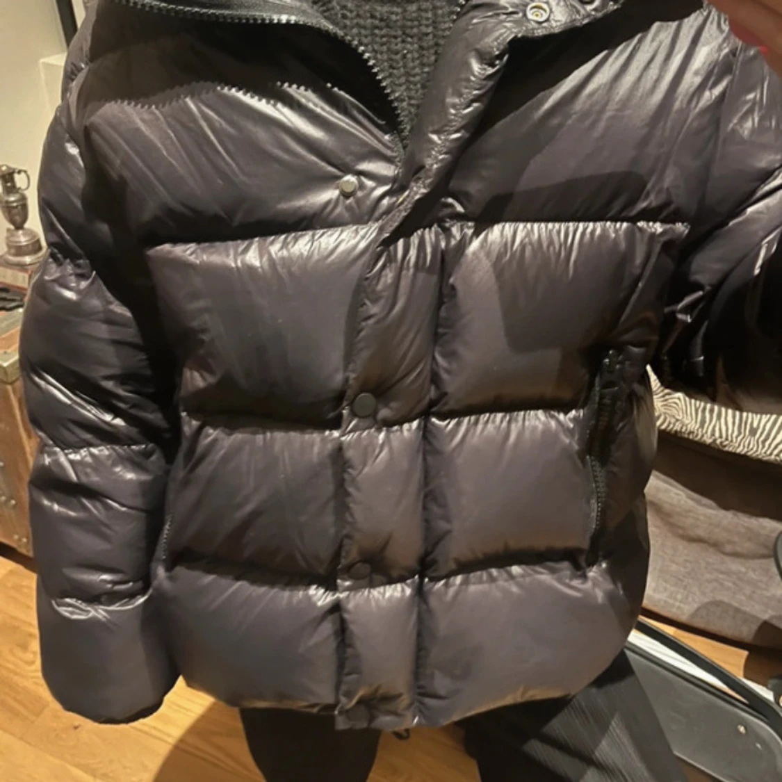Svart pufferjacka från H&M - 1