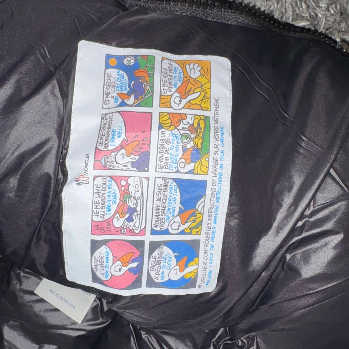 Svart Moncler pufferjacka med huva - 4