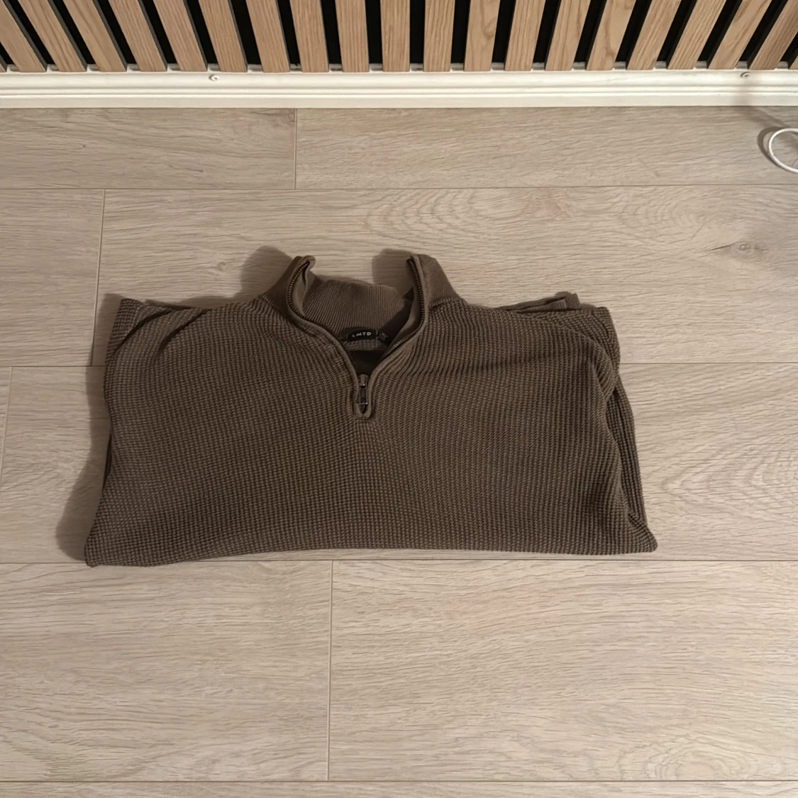 Brun stickad half zip tröja  - 2