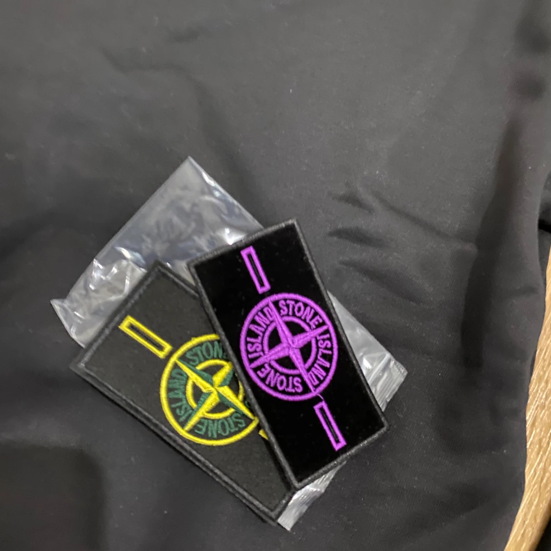 Svart sweatshirt från Stone Island - 1