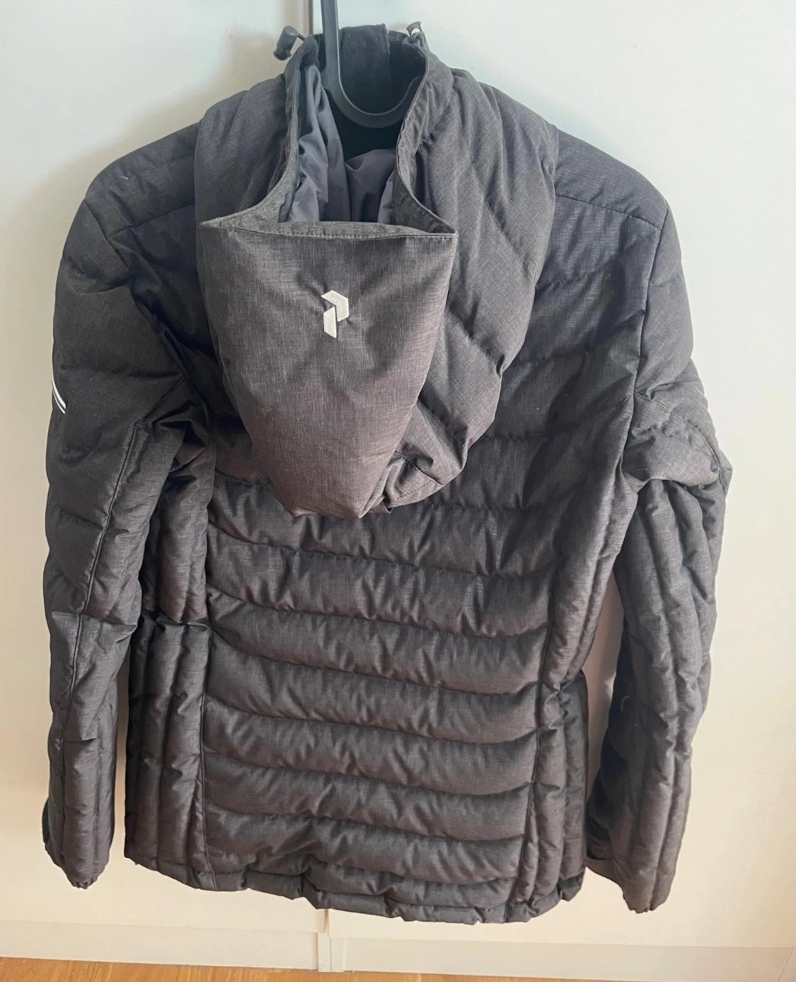 Mörkgrå Peak Performance dunjacka S - 3