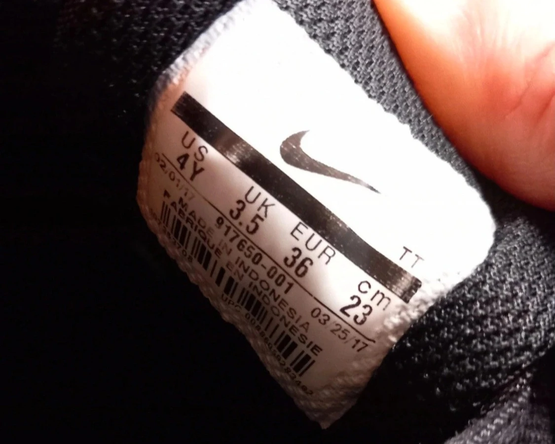 Svarta Nike sneakers strl 36 - 3