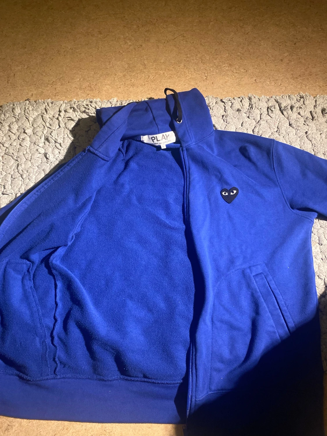 Blå Comme des Garçons PLAY hoodie L - 1