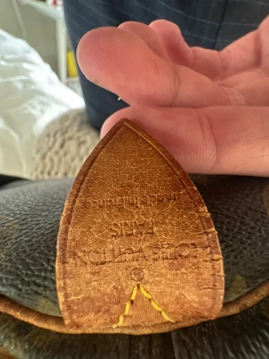 Louis Vuitton Keepall 50 - Sjukt snygg och fräsch LV Keepall 50 väska!!! Perfect för en weekend trip eller extra packning i stil.