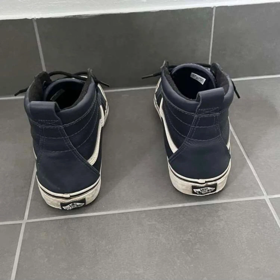 Mörkblå Vans Sk8-Hi sneakers - 2