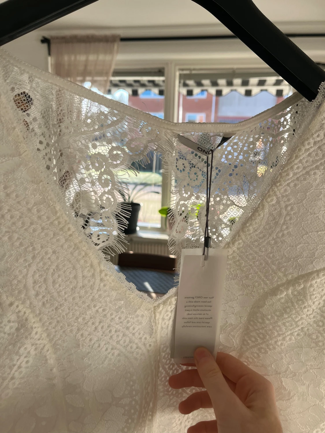 Vit spetsklänning från ONLY, stl 40 - 3