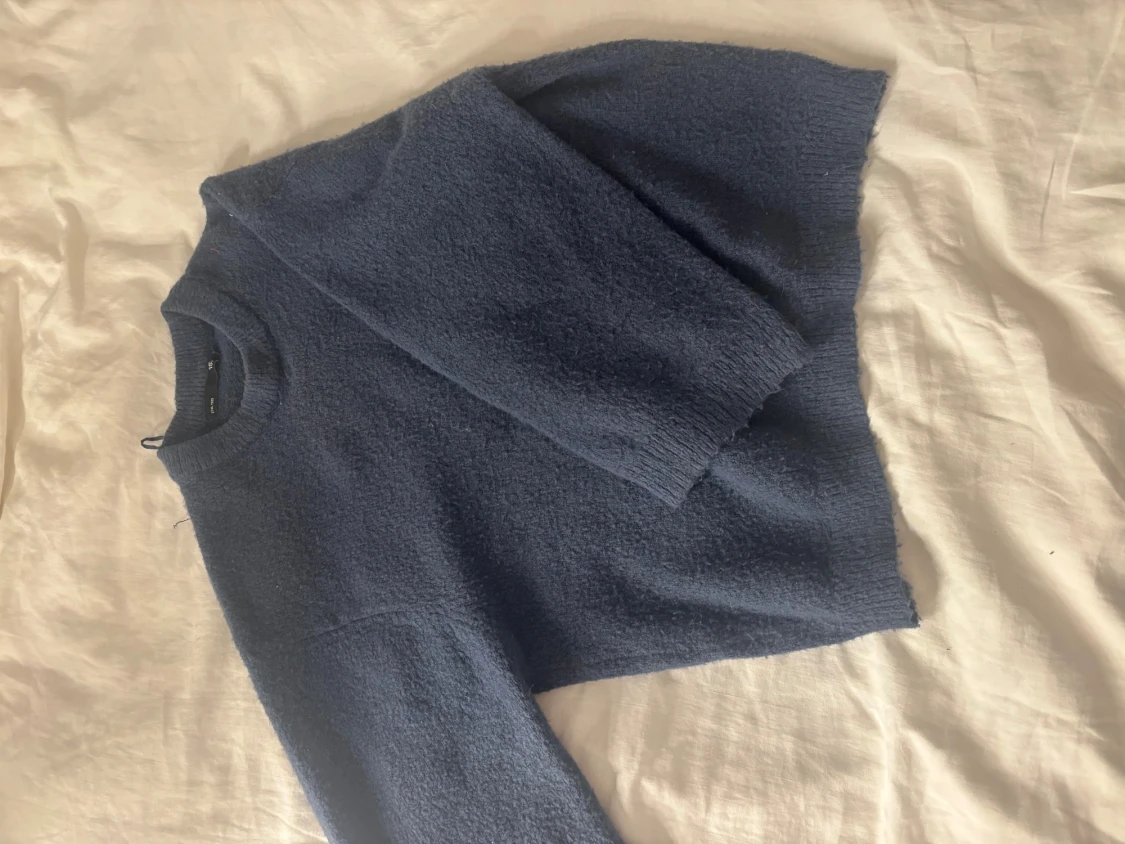 Mörkblå stickad tröja, lager 157 - 1