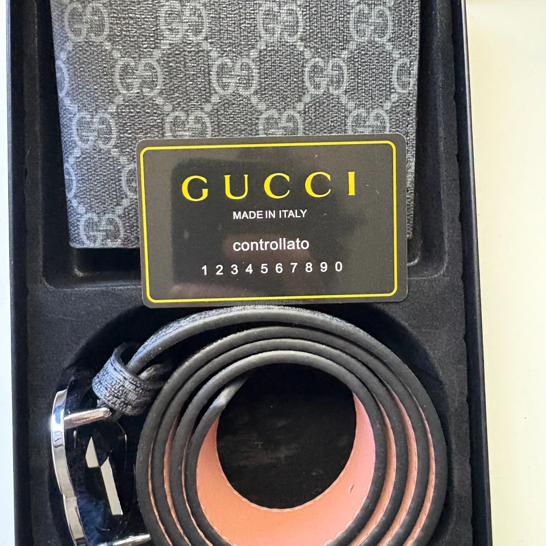 Gucci gift box  - 1