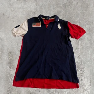 Flerfärgad Polo Ralph Lauren t-shirt - Snygg polo ralph Lauren pike, ganska oversized i storlek, S-M strl, äkta