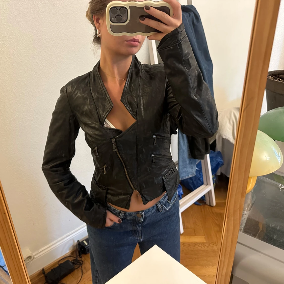 Svart skinnjacka med dragkedjor - 1