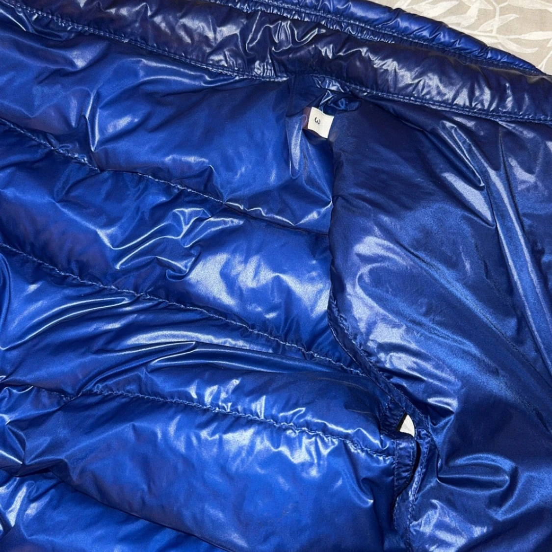 Blå dunväst från Moncler - 3