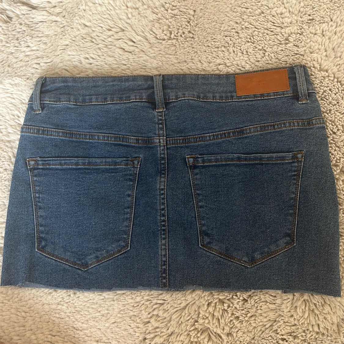 Blå jeanskjol från Vero Moda - 1