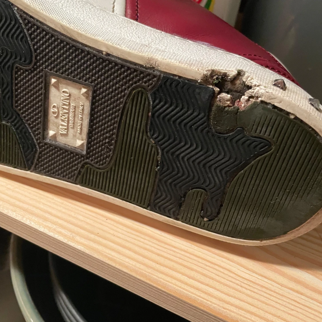 Vinröda valentino flycrews  - 3