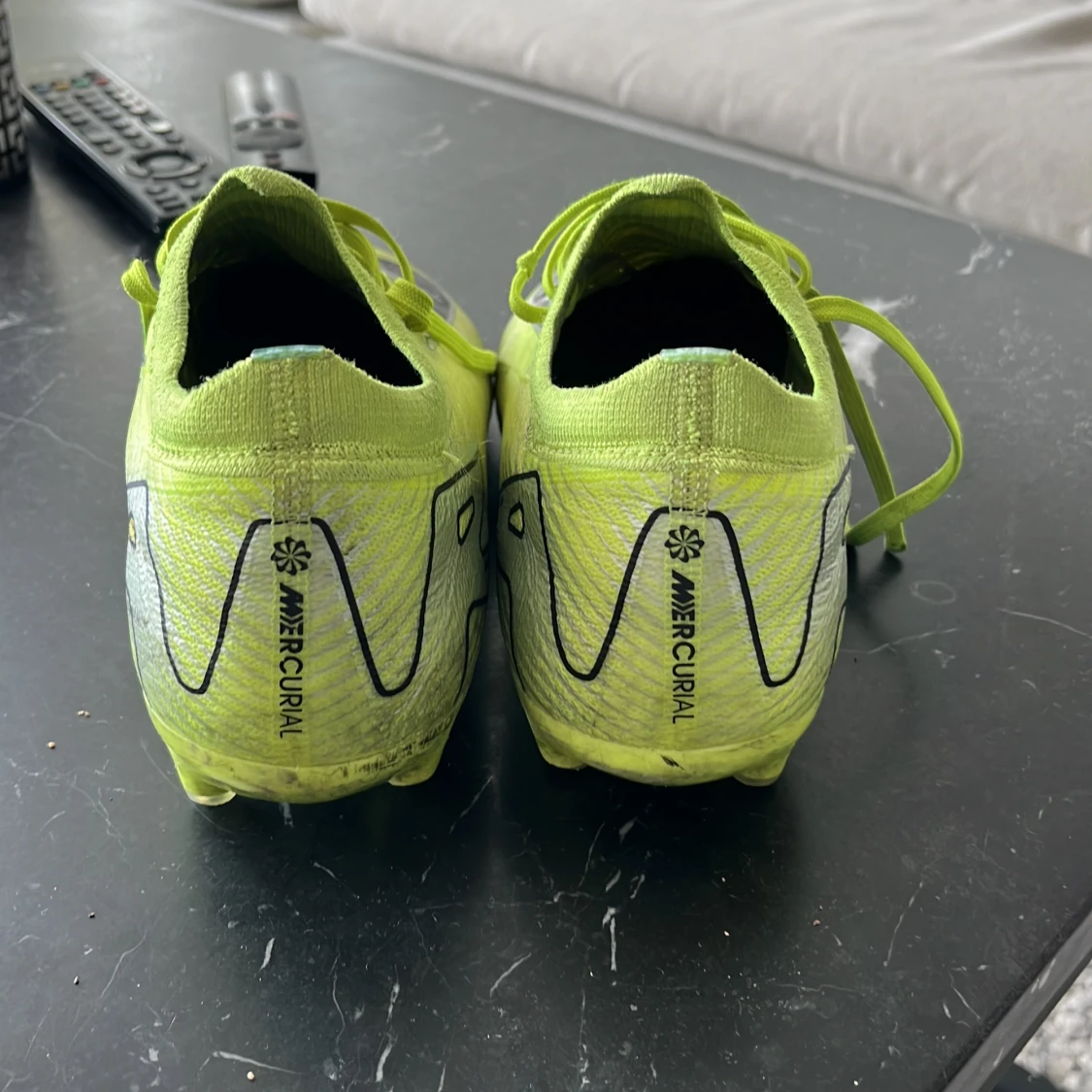 Nike Mercurial fotbollsskor gul US8 - 1