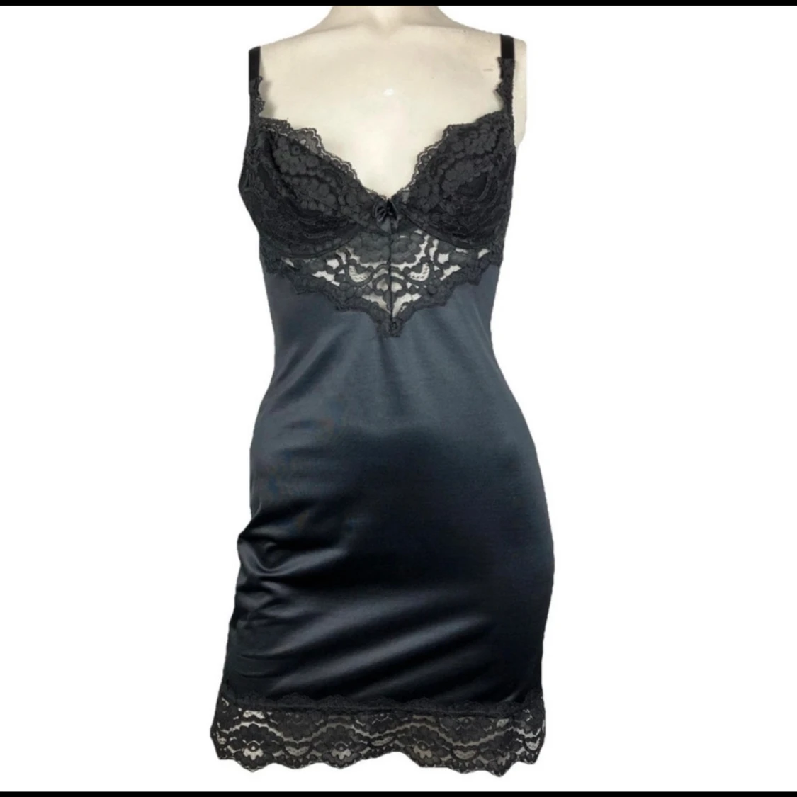 Svart spetsnattlinne från Victoria's Secret - 1