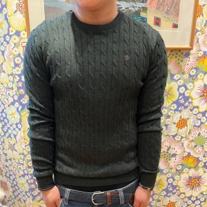 Morris kabelstickade crewneck - Tja tja, säljer nu denna feta crewneck från Morris - Skick: 9/10 - Storlek L sitter som M- Tveka inte på att skriva vid minsta lilla fråga mvh!