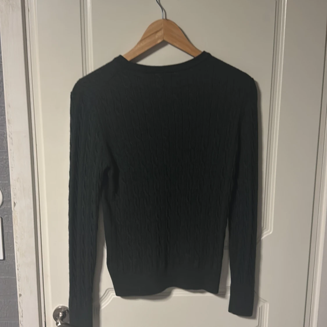 Mörkgrön stickad tröja från Morris - 1