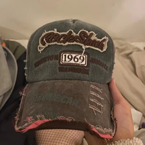 Keps - Supercool keps som inte kommit till användning !! 💞