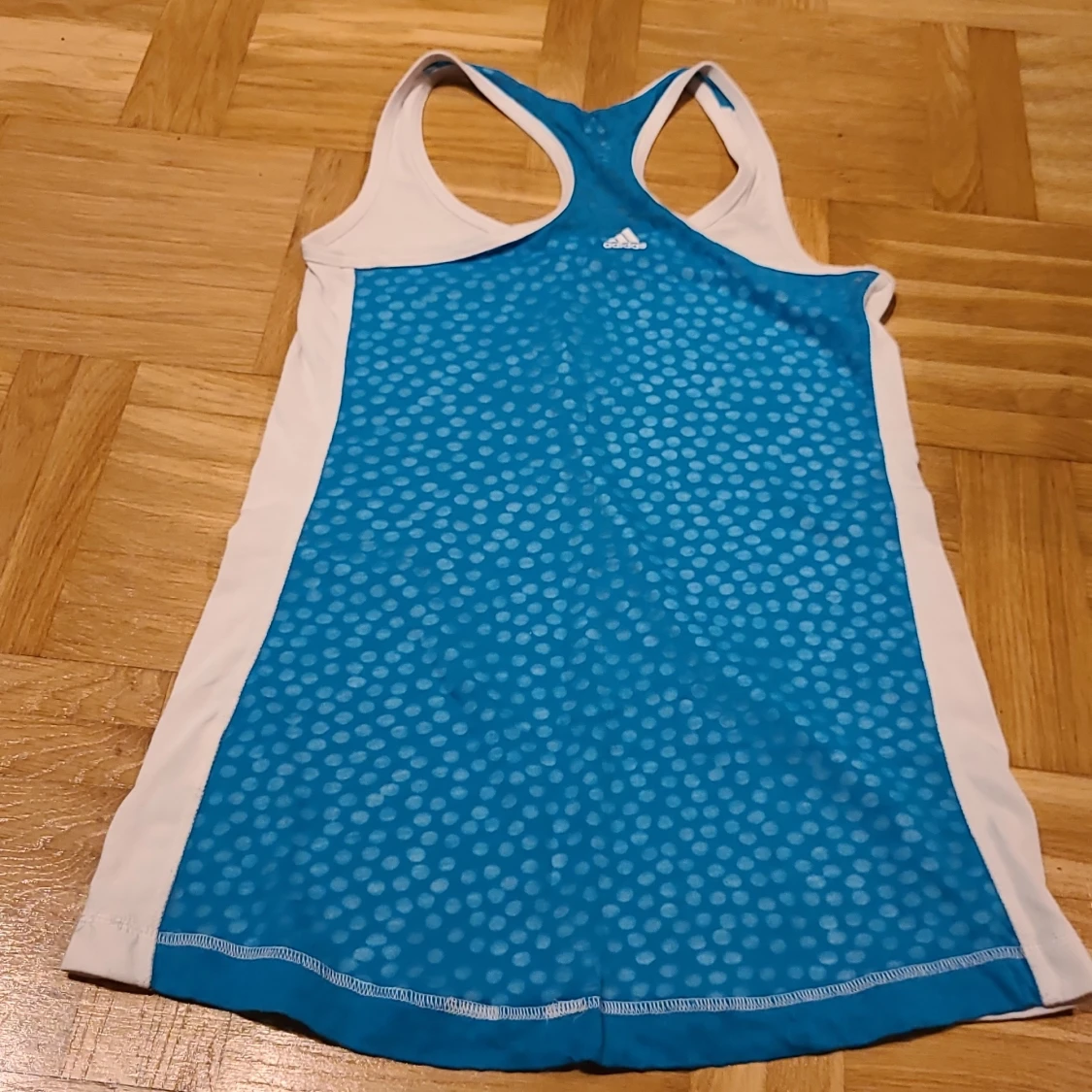 Vit och blå linnetopp från Adidas - 2