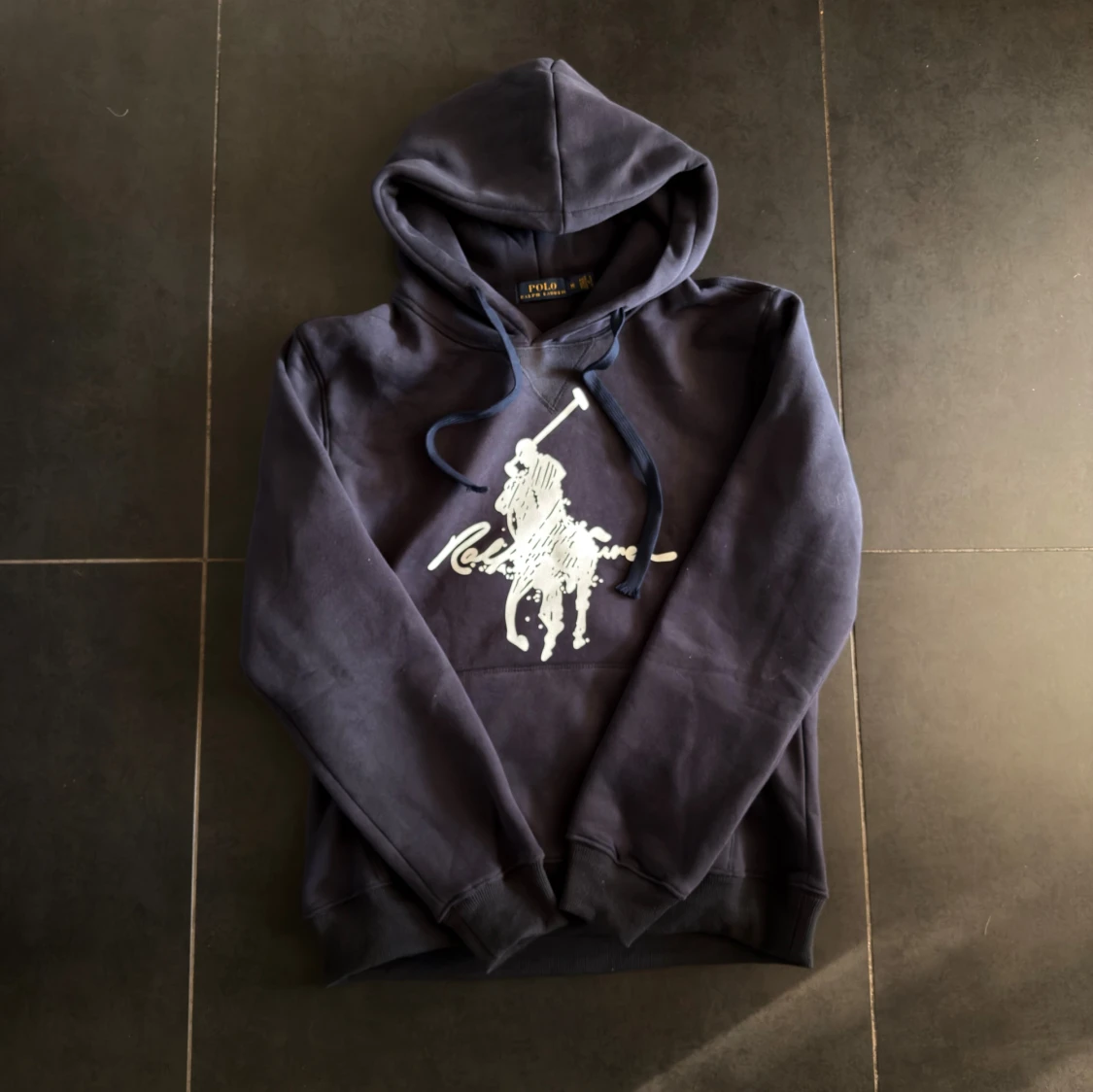 Marinblå hoodie från Polo Ralph Lauren