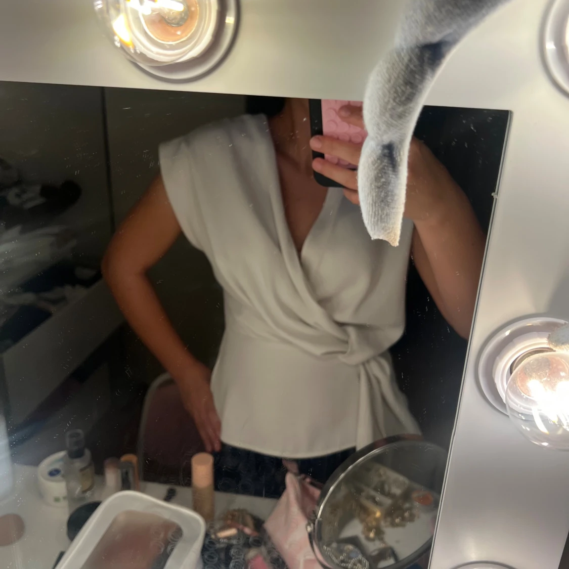 Vit omlottopp med knyt från Zara - 3