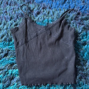 Super fint linne från Gina Young  - Storlek 158/164. Från Gina Young