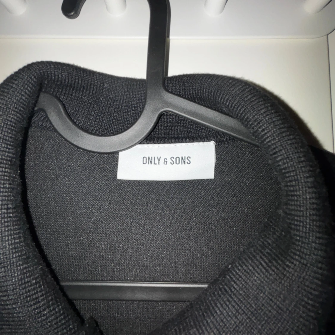 Svart skjorta från Only & Sons - 1