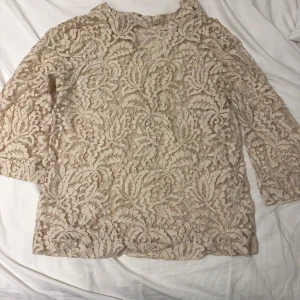 Spets tröja  - Fin spets tröja 