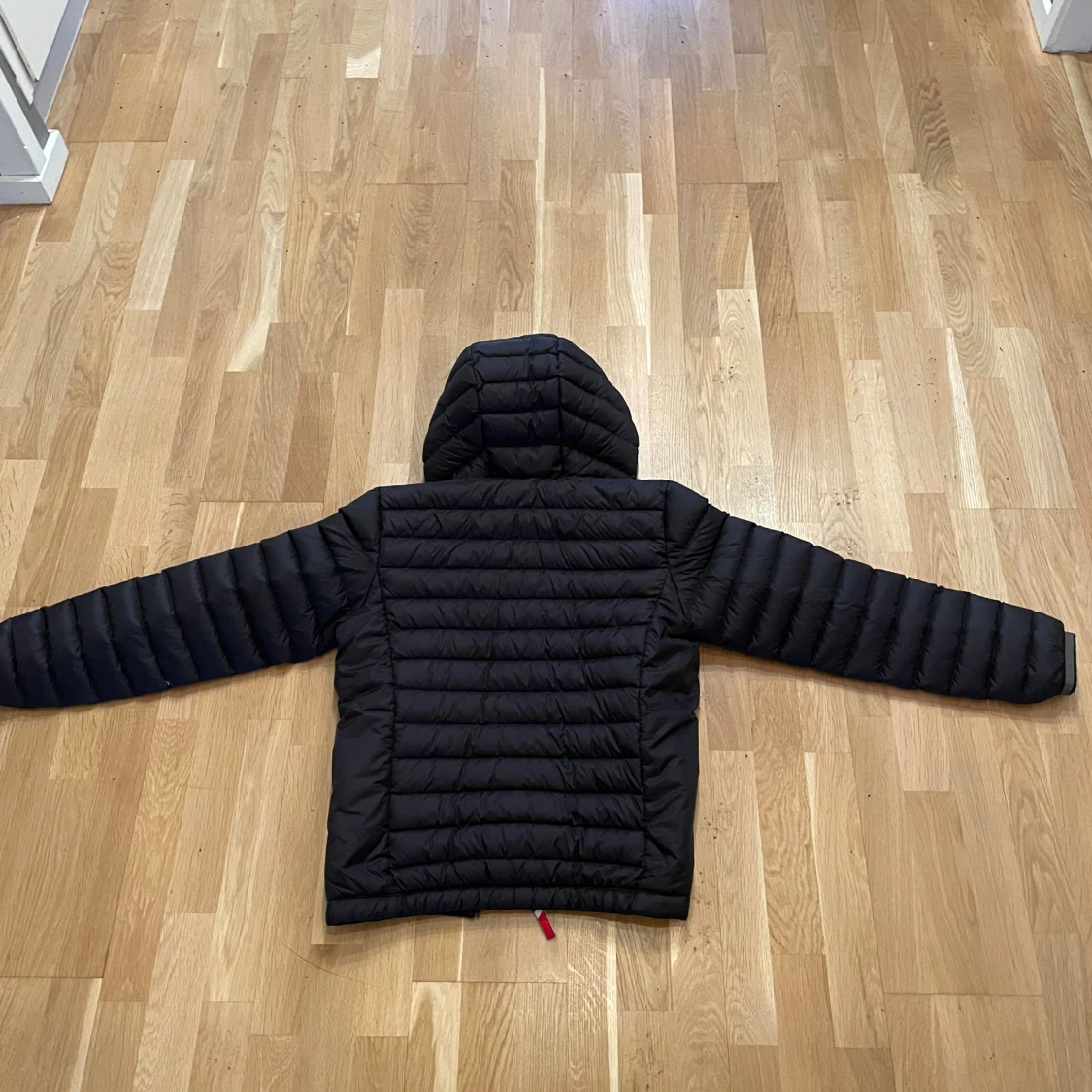Svart dunjacka från Rossignol med huva - 2