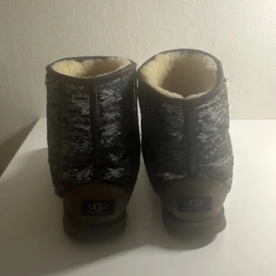 Glittriga UGG boots med paljetter - 2