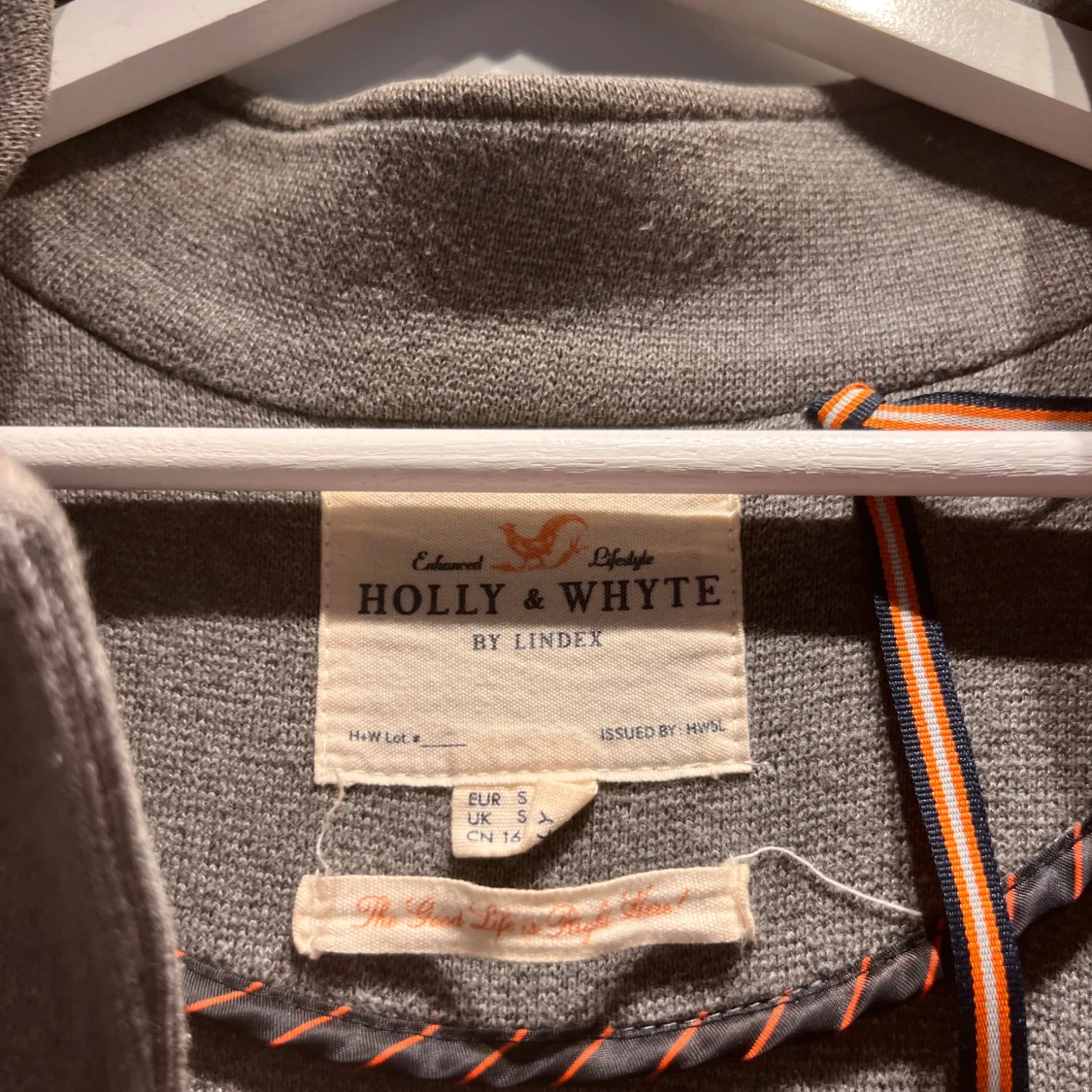 Grå skepparkavaj från Holly & Whyte - 1