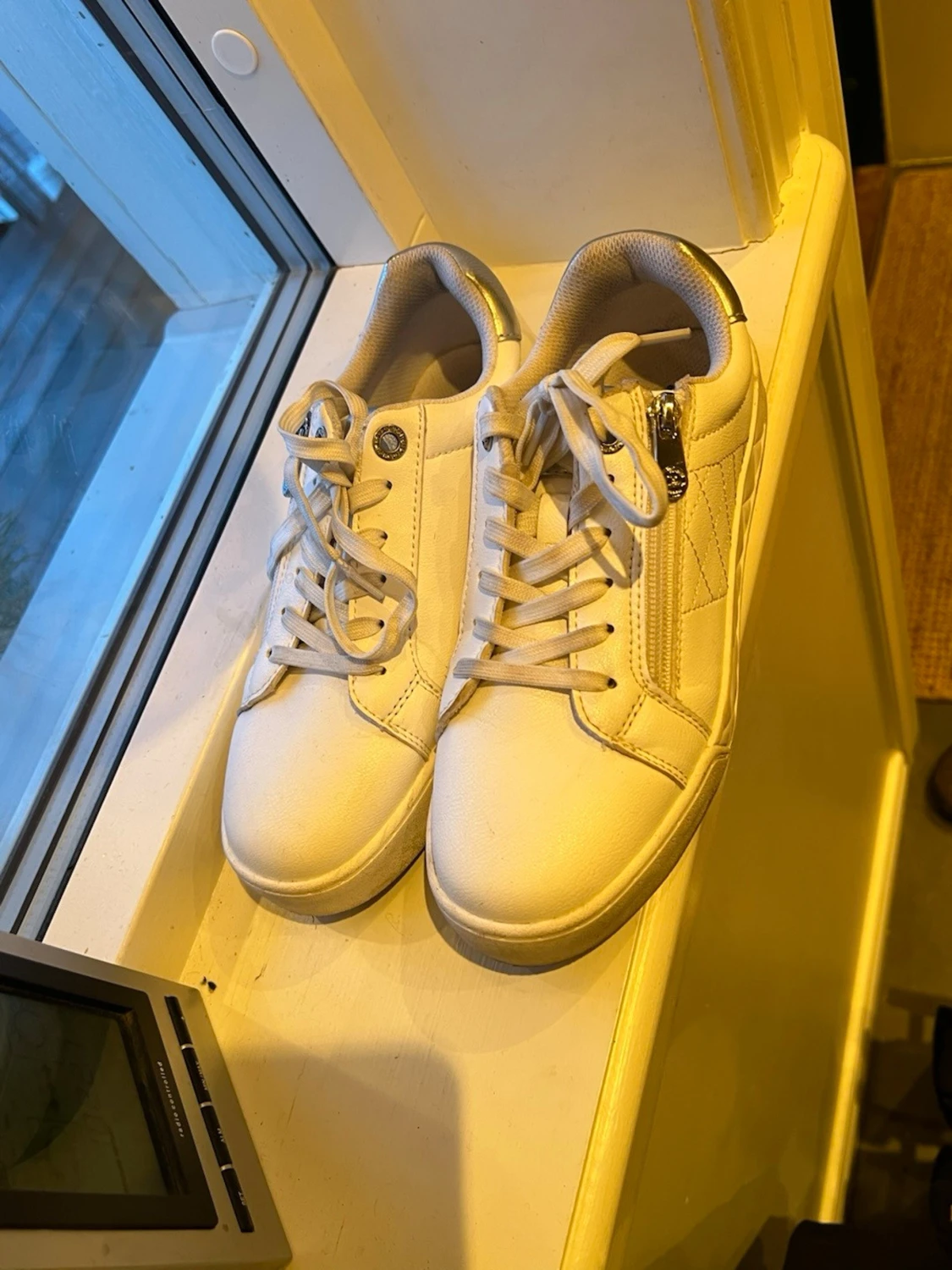 Vita sneakers från Ceci Comfort strl 38 - 1