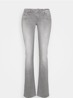 Gråa Ltb Valerie jeans - Helt slutsålda bootcut jeans från Ltb i storlek 26/32 💞 Sparsamt använda, inga defekter 💞 köpt för 800kr, pris går att diskuteras 💞 klicka järna på köp nu!