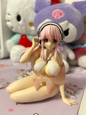 Super Sonico Noodle Stopper - kommer utan låda :(