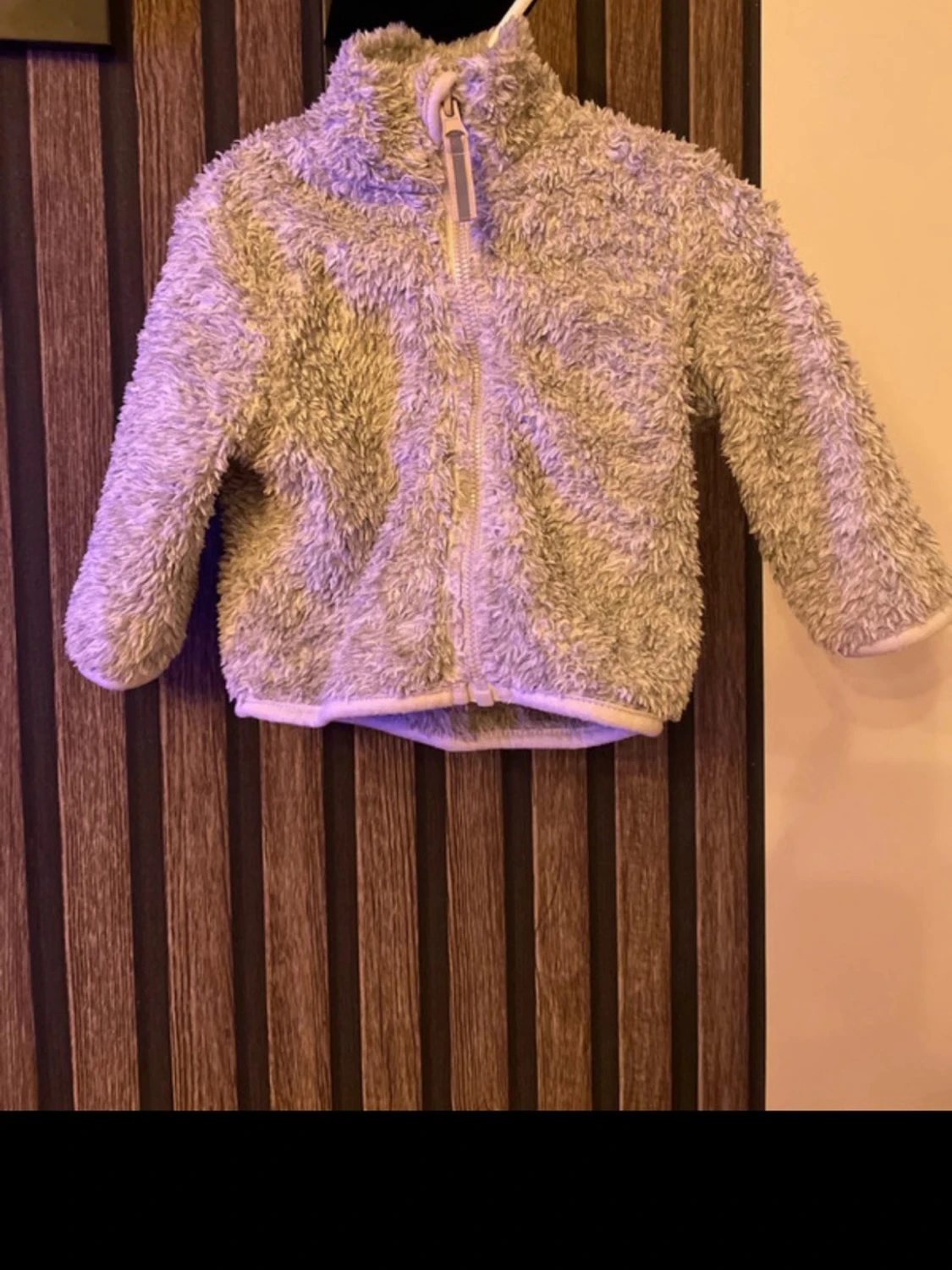 Ljusgrå teddyjacka med dragkedja storlek 68 - 2