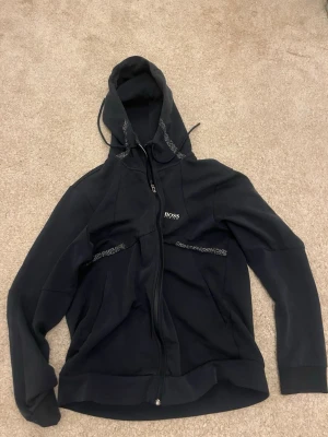 Hugo boss hoodie  - Väldigt bra skick, storlek S för män.