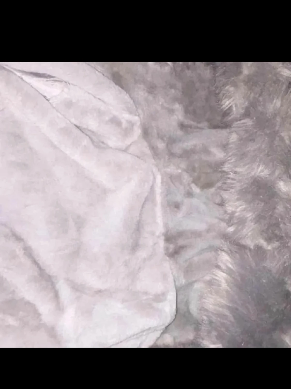 Svart parkas med grå fuskpäls - 2