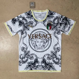 Italia special - Säljer denna italia special tröjan för endast 299kr! Skriv till om ni är intresserade!